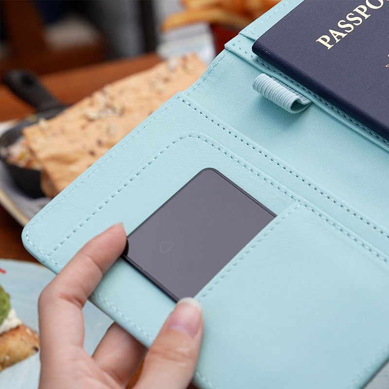 Ultra-Slim Global Tracker Card (iOS Only)