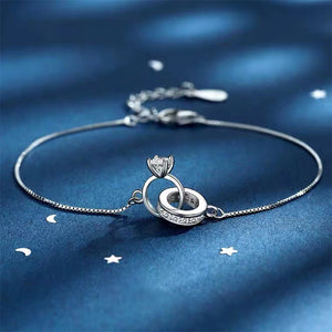 Unique Design Interlocking Rings Bracelet